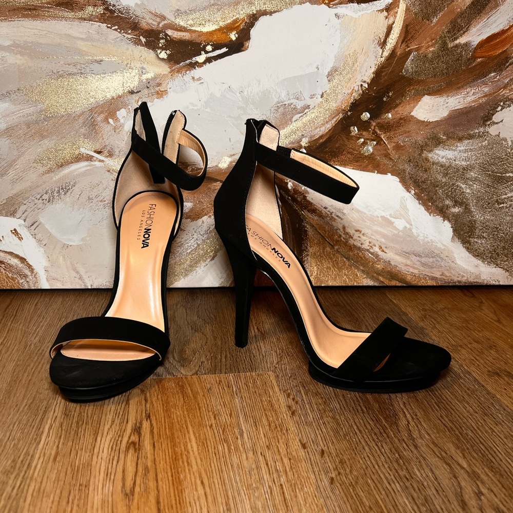 Fashion Nova Elegant Black Heels